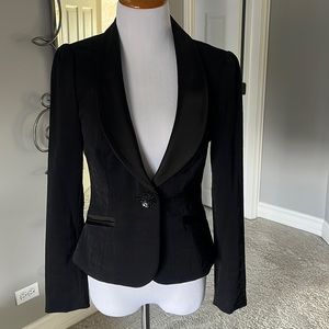 Kay Unger New York Sleek Fitted Blazer